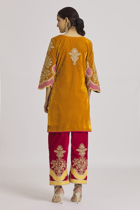 Rahul Singh Yellow Velvet Embroidery V-neck Kurta And Contrast Pyjama Set Online at Aza Fashions Rahul Singh_Yellow Velvet Embroidery V-neck Kurta And Contrast Pyjama Set _Online_at_Aza_Fashions