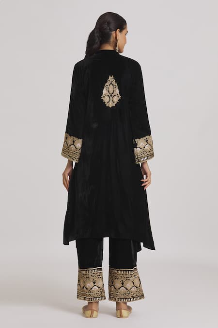 Rahul Singh_Black Velvet Embroidery Mandarin Collar Kurta And Pyjama Set _Online_at_Aza_Fashions
