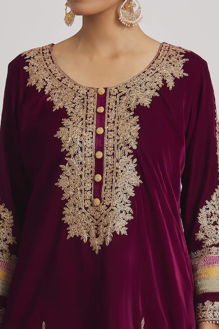Rahul Singh Maroon Velvet Embroidery Round Neck Zari Kurta And Pyjama Set at Aza Fashions Rahul Singh_Maroon Velvet Embroidery Round Neck Zari Kurta And Pyjama Set _at_Aza_Fashions