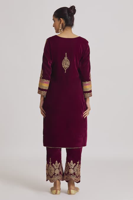 Rahul Singh Maroon Velvet Embroidery Round Neck Zari Kurta And Pyjama Set Online at Aza Fashions Rahul Singh_Maroon Velvet Embroidery Round Neck Zari Kurta And Pyjama Set _Online_at_Aza_Fashions