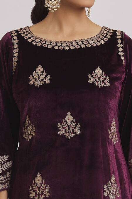 Rahul Singh_Wine Velvet Sequins, Zari, Embroidery Boat Neck Straight Kurta And Pyjama Set _at_Aza_Fashions