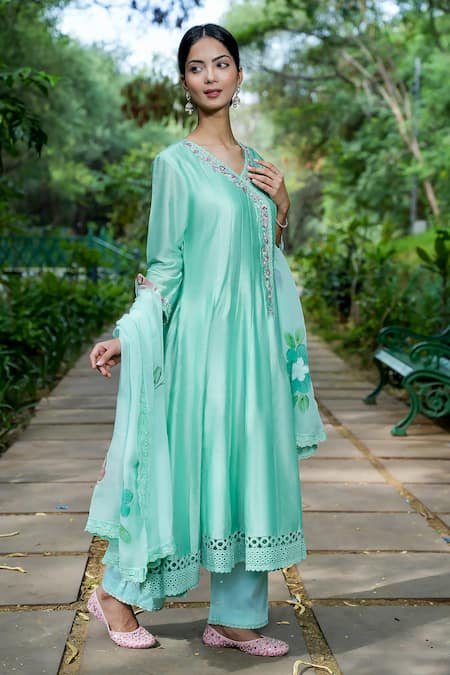 Shop_Mangalmay By Aastha_Green Kurta  Chanderi Silk Hand Embroidered Floral V Neck Anarkali Pant Set _at_Aza_Fashions