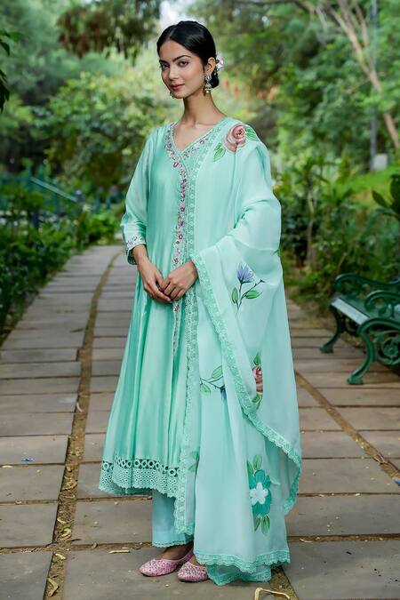 Buy_Mangalmay By Aastha_Green Kurta  Chanderi Silk Hand Embroidered Floral V Neck Anarkali Pant Set _Online_at_Aza_Fashions
