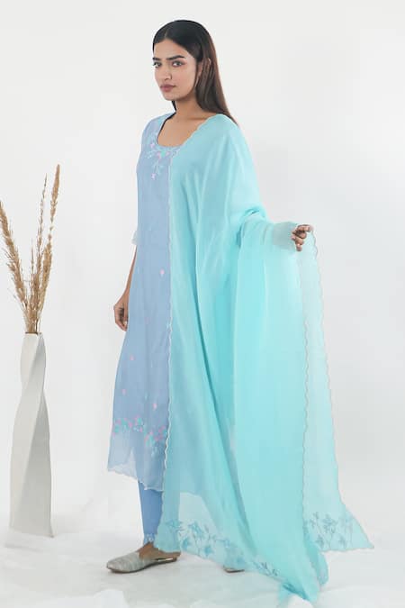Mangalmay By Aastha_Blue Kurta Chanderi Silk Embroidered Thread Round Floral Applique Pant Set _Online_at_Aza_Fashions