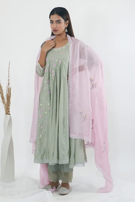 Mangalmay By Aastha Green Anarkali Chanderi Silk Embroidered Thread V-neck Floral Vine Pant Set 