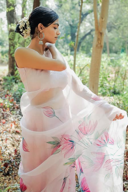 Mangalmay By Aastha Pink Saree Pure Silk Organza Hand Painted Bloom With Unstitched Blouse Piece Online at Aza Fashions Mangalmay By Aastha_Pink Saree Pure Silk Organza Hand Painted Bloom With Unstitched Blouse Piece _Online_at_Aza_Fashions