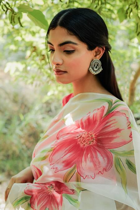 Mangalmay By Aastha_White Saree Pure Silk Organza Hand Flower With Unstitched Blouse Piece _Online_at_Aza_Fashions