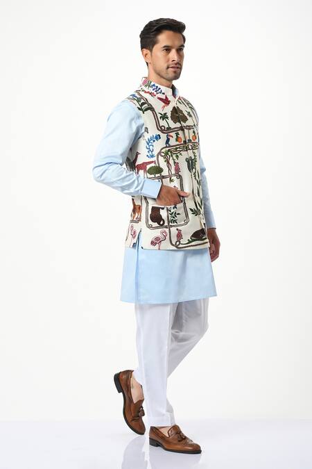 Taroob_White Silk Embroidery Safari Kalamkari Nehru Jacket _Online_at_Aza_Fashions