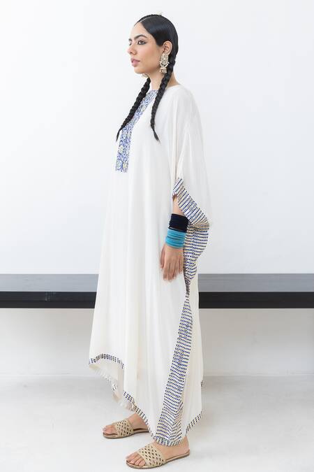 Buy Pooja Rajgarhia Gupta Ivory Crepe Embroidery Round Neck Chandrama Placket Kaftan Online at Aza Fashions Buy_Pooja Rajgarhia Gupta_Ivory Crepe Embroidery Round Neck Chandrama Placket Kaftan _Online_at_Aza_Fashions
