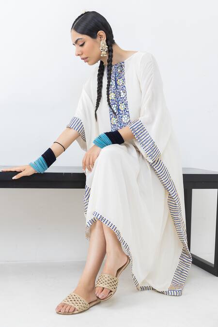 Shop Pooja Rajgarhia Gupta Ivory Crepe Embroidery Round Neck Chandrama Placket Kaftan Online at Aza Fashions Shop_Pooja Rajgarhia Gupta_Ivory Crepe Embroidery Round Neck Chandrama Placket Kaftan _Online_at_Aza_Fashions