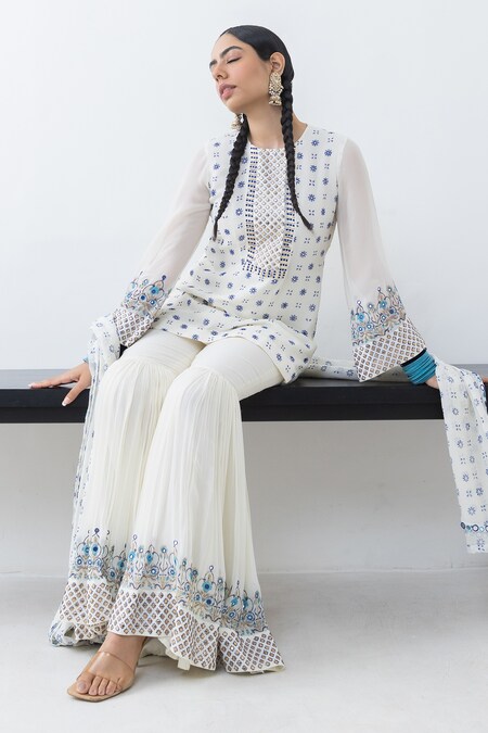 Pooja Rajgarhia Gupta Off White Georgette Printed Floral Pattern Round Raatraani Kurta Sharara Set
