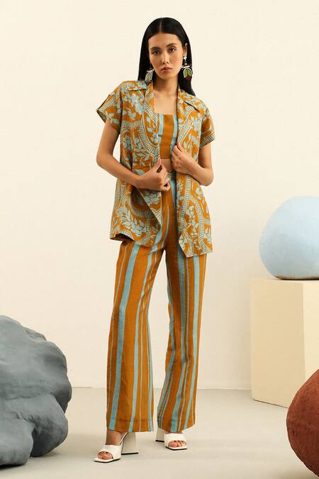 Label Deepika Nagpal Yellow Linen, Handloom Cotton Embroidery Round Sydney Printed Blazer Pant Set Online at Aza Fashions Label Deepika Nagpal_Yellow Linen, Handloom Cotton Embroidery Round Sydney Printed Blazer Pant Set _Online_at_Aza_Fashions