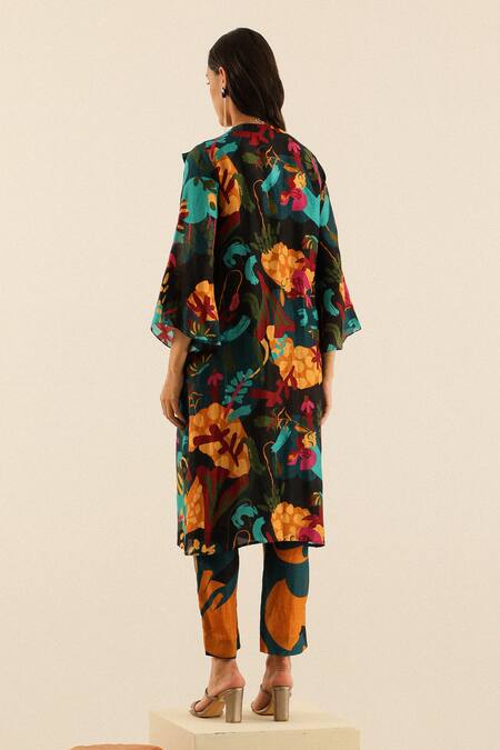 Shop Label Deepika Nagpal Magenta Handloom Cotton Round Neck, Collared Hannah Linen Jacket Pant Set at Aza Fashions Shop_Label Deepika Nagpal_Magenta Handloom Cotton Round Neck, Collared Hannah Linen Jacket Pant Set_at_Aza_Fashions