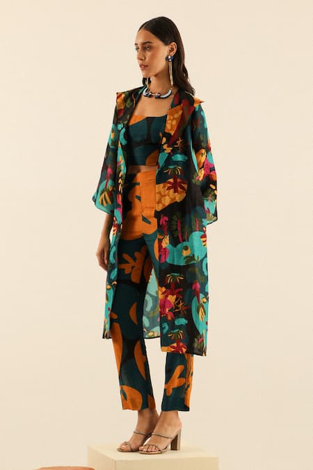 Shop Label Deepika Nagpal Magenta Handloom Cotton Round Neck, Collared Hannah Linen Jacket Pant Set Online at Aza Fashions Shop_Label Deepika Nagpal_Magenta Handloom Cotton Round Neck, Collared Hannah Linen Jacket Pant Set_Online_at_Aza_Fashions