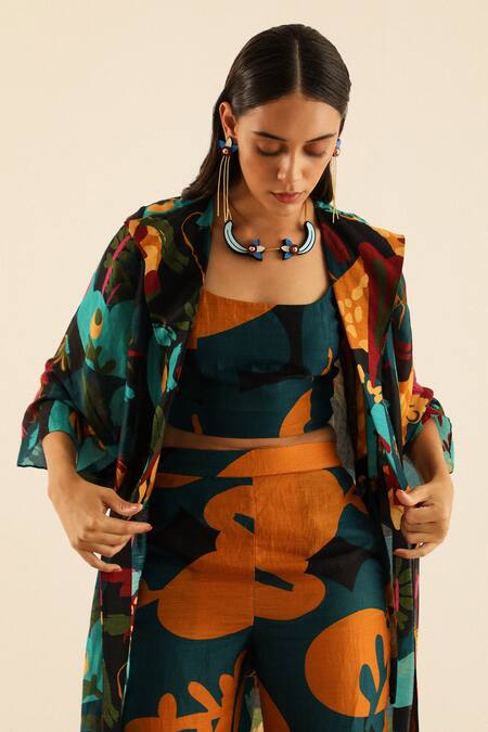 Label Deepika Nagpal Magenta Handloom Cotton Round Neck, Collared Hannah Linen Jacket Pant Set at Aza Fashions Label Deepika Nagpal_Magenta Handloom Cotton Round Neck, Collared Hannah Linen Jacket Pant Set_at_Aza_Fashions