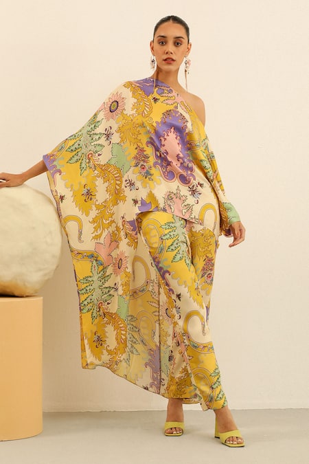 Label Deepika Nagpal Yellow Mulberry Silk Printed One-shoulder Jasper Asymmetric Top And Pant Set 