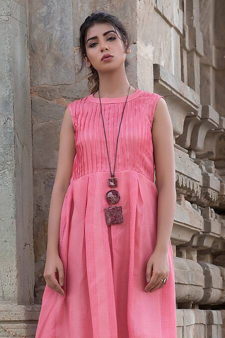 The Home Affair_Peach Kota Doria Round Neck Plain Midi Dress _Online_at_Aza_Fashions