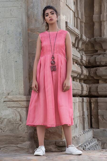 Buy_The Home Affair_Peach Kota Doria Round Neck Plain Midi Dress _Online_at_Aza_Fashions