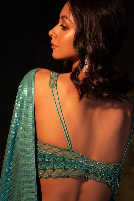 Shop Meenagurnam Green Net Sequins, Crystals, Beads Sweetheart Neck Saree With Blouse at Aza Fashions Shop_Meenagurnam_Green Net Sequins, Crystals, Beads Sweetheart Neck Saree With Blouse _at_Aza_Fashions