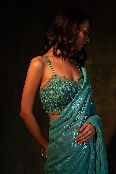 Buy Meenagurnam Green Net Sequins, Crystals, Beads Sweetheart Neck Saree With Blouse Online at Aza Fashions Buy_Meenagurnam_Green Net Sequins, Crystals, Beads Sweetheart Neck Saree With Blouse _Online_at_Aza_Fashions