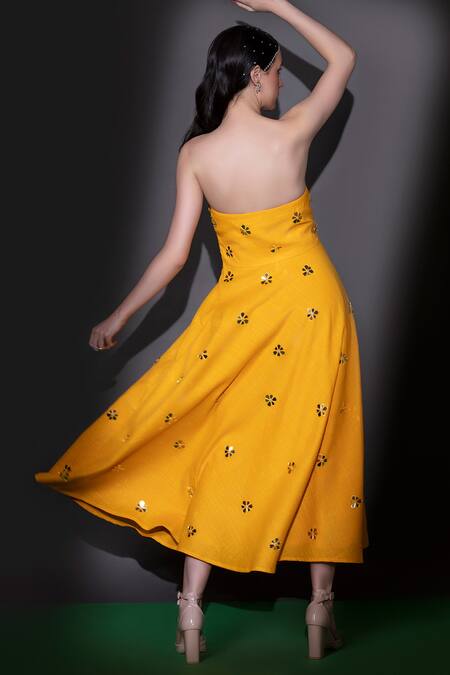 Nitara Dhanraj Label Yellow Matka Silk Embroidered Laser-cut Acrylic Glass Tube Neck Dress  2