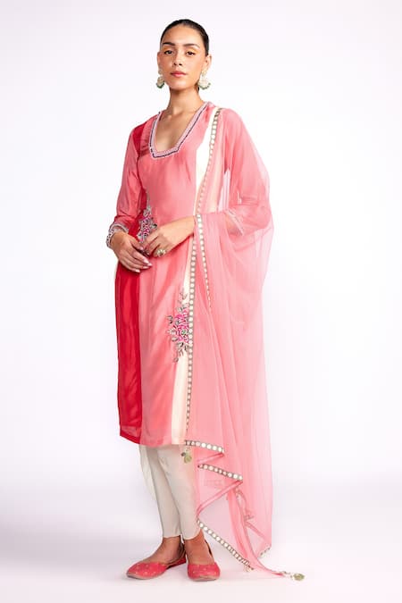 ISHA GUPTA TAYAL_Pink Silk, Crepe, Chiffon Sequins Square Neck Placement Embroidered Kurta Set _Online_at_Aza_Fashions