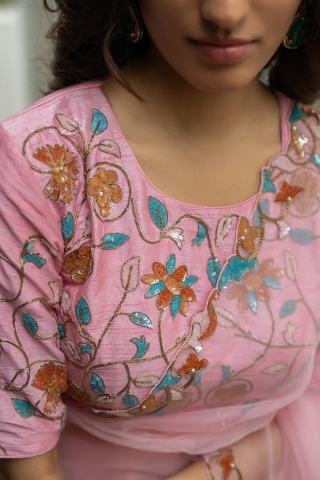 Shop_Peeli Dori_Pink Silk Organza Hand Embroidered Floral Round Lily Border Saree With Blouse _Online_at_Aza_Fashions