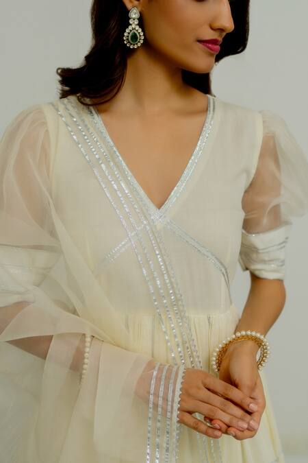 Peeli Dori_Ivory Anarkali  Mulmul Cotton Embroidered Gota V Neck Tilfi With Dupatta _Online_at_Aza_Fashions
