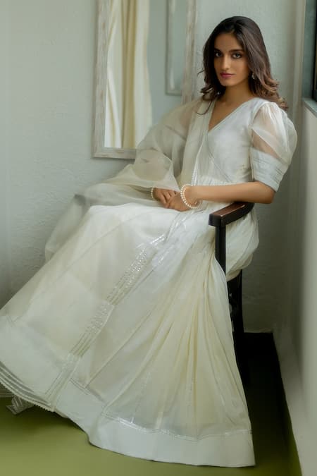 Peeli Dori_Ivory Anarkali  Mulmul Cotton Embroidered Gota V Neck Tilfi With Dupatta _at_Aza_Fashions