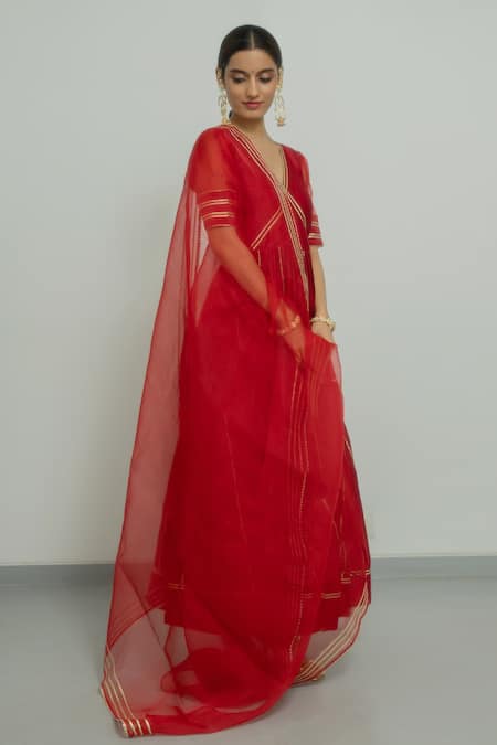 Peeli Dori Red , Chanderi, Organza, Noor Embroidered Anarkali With Dupatta Online at Aza Fashions Peeli Dori_Red , Chanderi, Organza, Noor Embroidered Anarkali With Dupatta _Online_at_Aza_Fashions