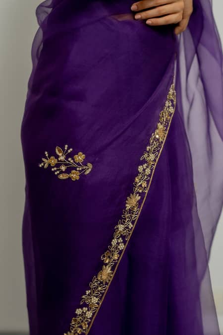Buy Peeli Dori Purple Organza, Embroidery V-neck Meenakshi Border Saree With Blouse Online at Aza Fashions Buy_Peeli Dori_Purple Organza, Embroidery V-neck Meenakshi Border Saree With Blouse _Online_at_Aza_Fashions
