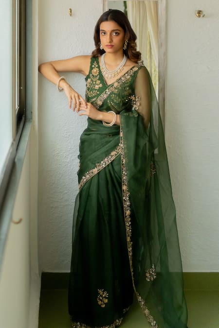 Peeli Dori Heeran Border Embroidered Saree With Blouse 