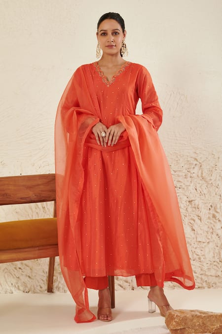 Label Flamingo By Vrinda_Orange Chanderi, Organza Sequins, Mirrors V-neck Mukaish Work Anarkali Set _Online_at_Aza_Fashions
