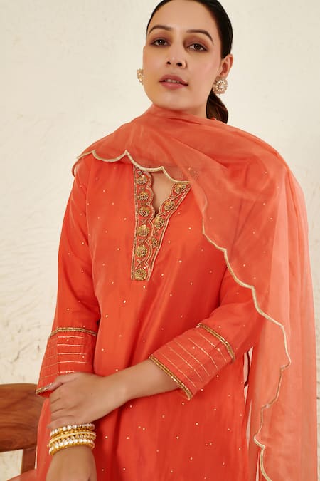 Label Flamingo By Vrinda_Orange Chanderi, Organza Mirrors, Embroidery, Sequins V-neck Mukaish Kurta Set _at_Aza_Fashions