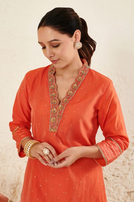 Buy_Label Flamingo By Vrinda_Orange Chanderi, Organza Mirrors, Embroidery, Sequins V-neck Mukaish Kurta Set 