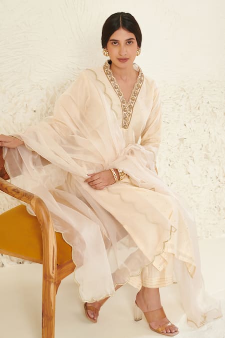 Label Flamingo By Vrinda Ivory Chanderi, Organza Embroidery, Mirrors, Sequins V-neck Mukaish Kurta Set at Aza Fashions Label Flamingo By Vrinda_Ivory Chanderi, Organza Embroidery, Mirrors, Sequins V-neck Mukaish Kurta Set _at_Aza_Fashions