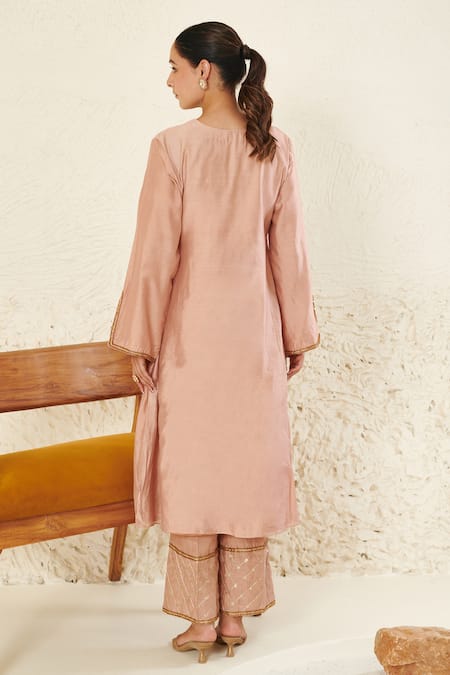 Shop Label Flamingo By Vrinda Peach Chanderi, Organza Mirrors, Sequins, Zari, Gathered Kurta And Pant Set at Aza Fashions Shop_Label Flamingo By Vrinda_Peach Chanderi, Organza Mirrors, Sequins, Zari, Gathered Kurta And Pant Set _at_Aza_Fashions