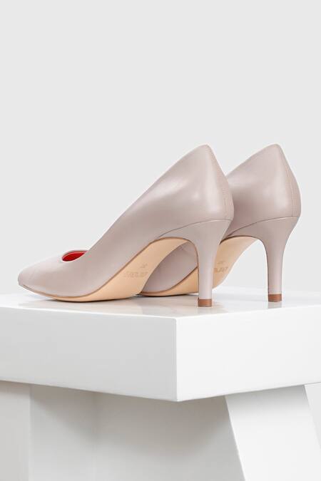 Shop Oroh Grey Ibiza Leather Pointed Toe Pumps Online at Aza Fashions Shop_Oroh_Grey Ibiza Leather Pointed Toe Pumps _Online_at_Aza_Fashions