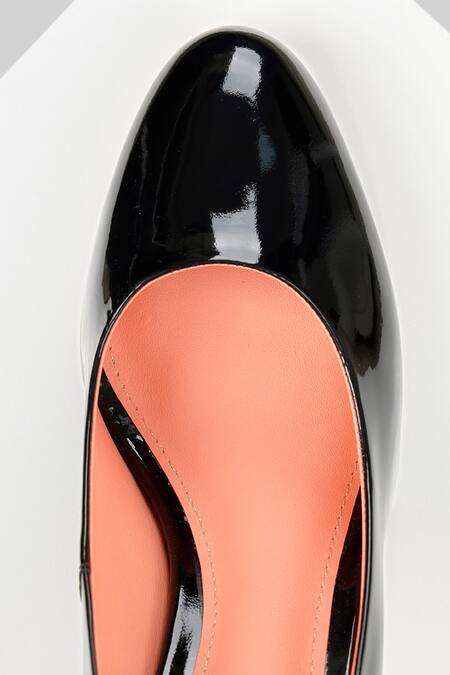 Oroh Black Alicante Round Toe Pump Heels Online at Aza Fashions Oroh_Black Alicante Round Toe Pump Heels _Online_at_Aza_Fashions