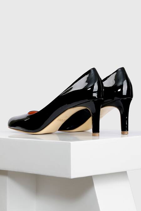 Oroh Black Alicante Round Toe Pump Heels at Aza Fashions Oroh_Black Alicante Round Toe Pump Heels _at_Aza_Fashions