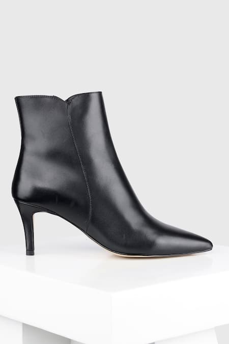 Oroh Black Carmona Leather Ankle Boot Online at Aza Fashions Oroh_Black Carmona Leather Ankle Boot _Online_at_Aza_Fashions