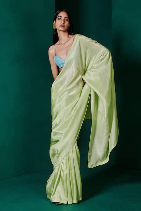 Shop Ekaya Banaras Green Hemp, Silk Solid Handwoven Saree With Unstitched Blouse Fabric at Aza Fashions Shop_Ekaya Banaras_Green Hemp, Silk Solid Handwoven Saree With Unstitched Blouse Fabric _at_Aza_Fashions