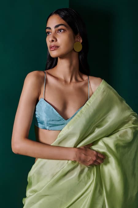 Ekaya Banaras Green Hemp, Silk Solid Handwoven Saree With Unstitched Blouse Fabric Online at Aza Fashions Ekaya Banaras_Green Hemp, Silk Solid Handwoven Saree With Unstitched Blouse Fabric _Online_at_Aza_Fashions