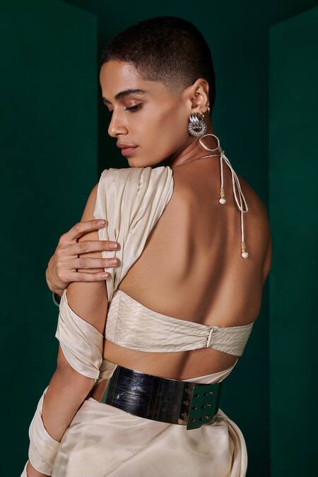 Buy Ekaya Banaras Beige Hemp, Silk Plain Handwoven Saree With Unstitched Blouse Fabric Online at Aza Fashions Buy_Ekaya Banaras_Beige Hemp, Silk Plain Handwoven Saree With Unstitched Blouse Fabric _Online_at_Aza_Fashions