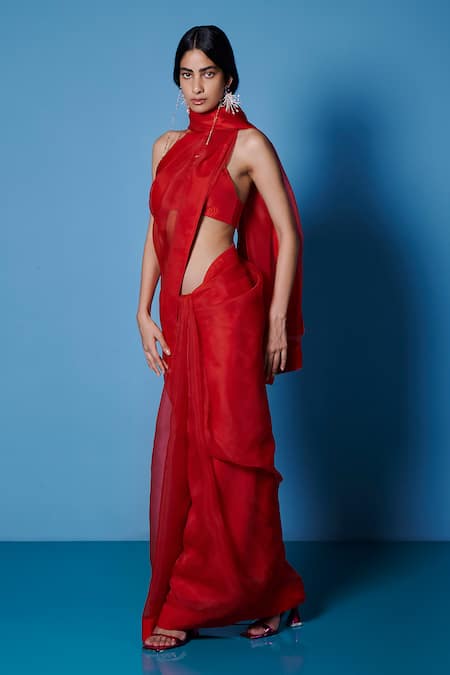 Shop Ekaya Banaras Red Organza Handwoven Solid Saree With Unstitched Blouse Fabric at Aza Fashions Shop_Ekaya Banaras_Red Organza Handwoven Solid Saree With Unstitched Blouse Fabric _at_Aza_Fashions