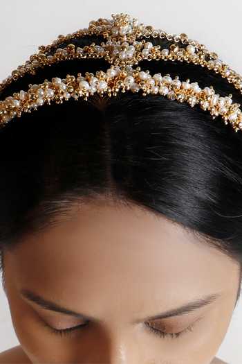 Buy_Vaidaan_Cream Beads, Embroidery, Rhinestones Gold And Shell Pearl Hairband 