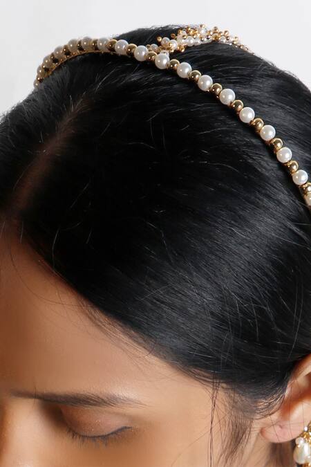 Buy_Vaidaan_Gold Shell Pearl Suhasini Drops Hairband _Online_at_Aza_Fashions