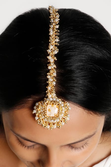 Vaidaan Gold Plated Raka Shell Pearl Embroidered Maangtikka Online at Aza Fashions Vaidaan_Gold Plated Raka Shell Pearl Embroidered Maangtikka _Online_at_Aza_Fashions