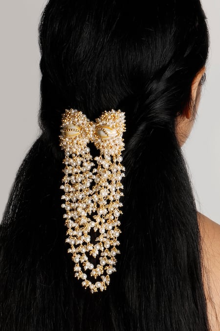 Vaidaan Mrinal Embroidered Hair Accessory 