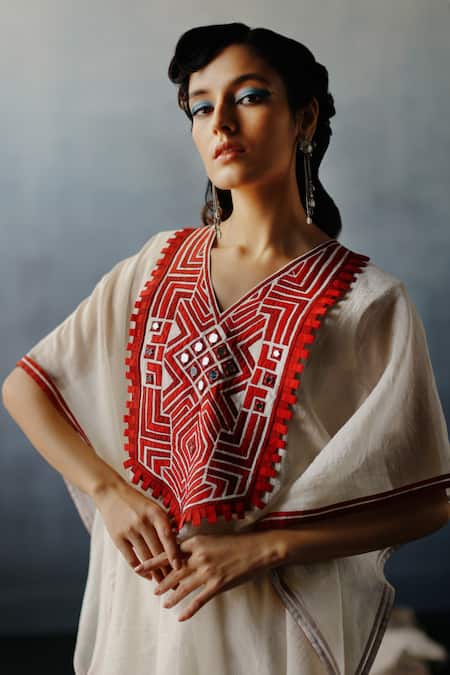 Shop_Avacara_White Chanderi Mirrors, Embroidery V-neck Neel Yoke Kaftan And Sharara Set _Online_at_Aza_Fashions
